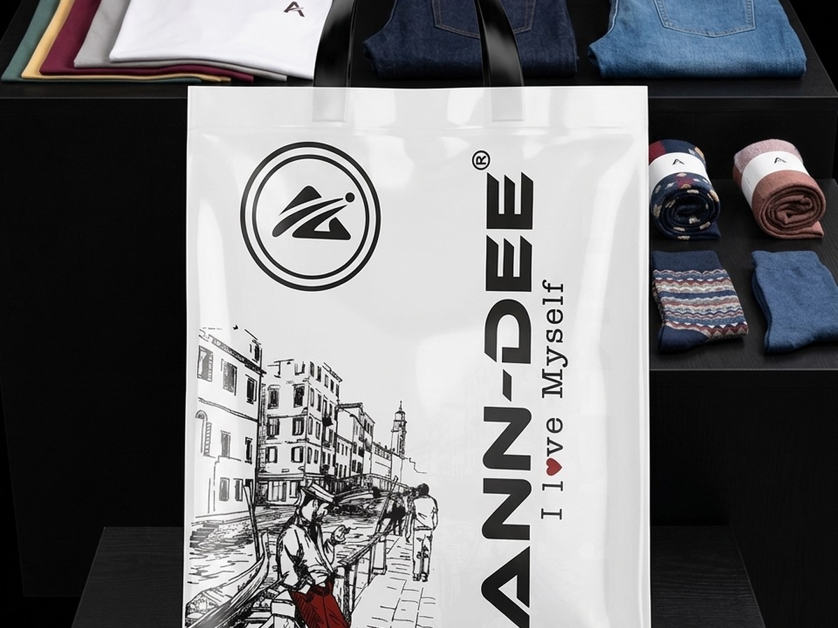 Real packaging product photo - shopping bags